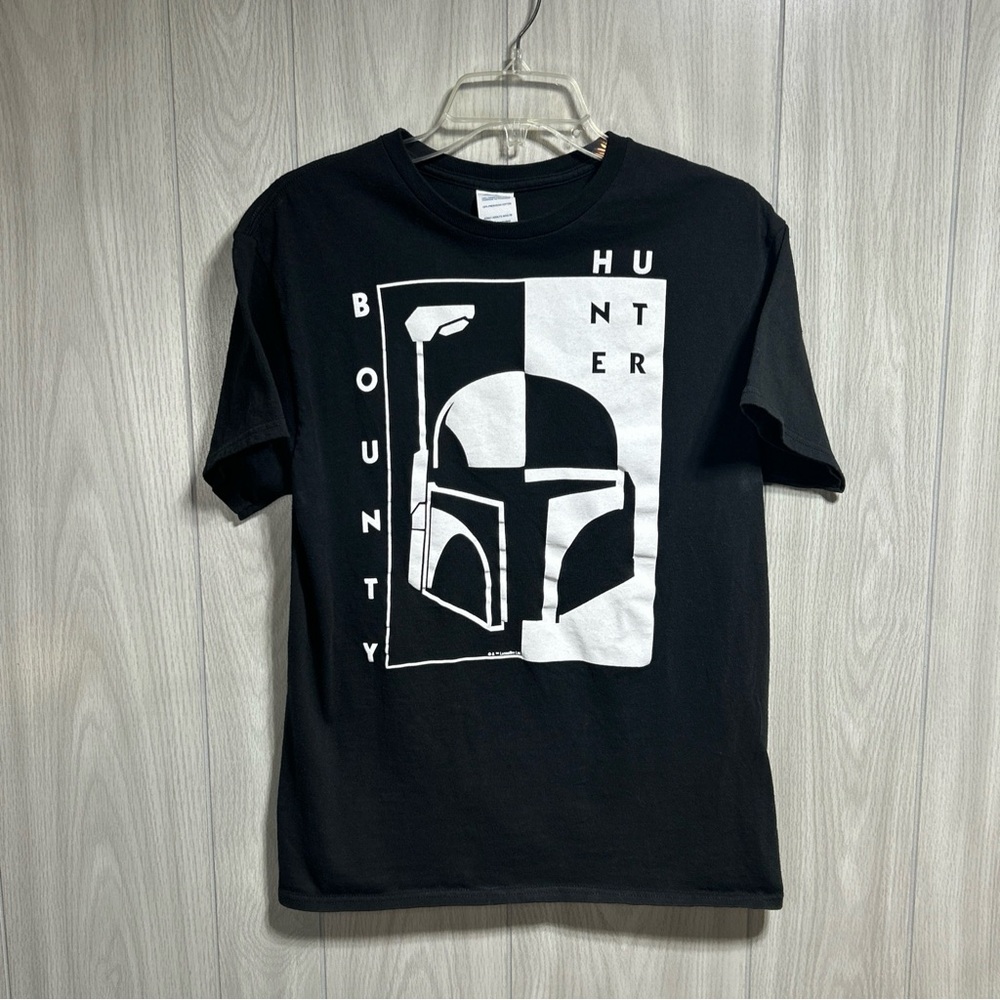 Star Wars Bounty Hunter Black And White Short Sleeve Shirt Size Medium